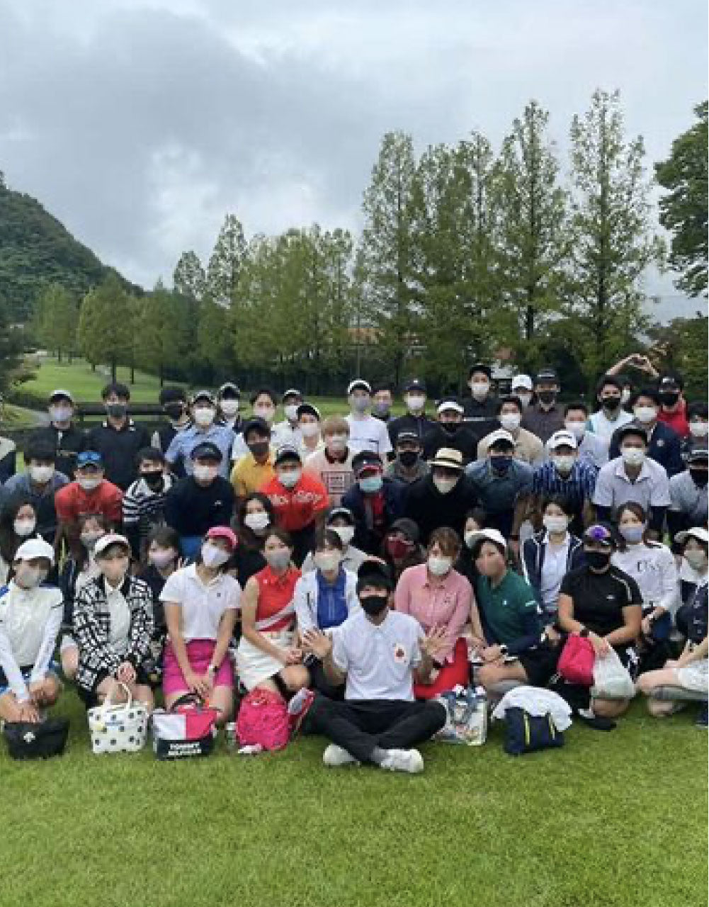 第8回20代コンペ様にROSYLILYを協賛させて頂きました。