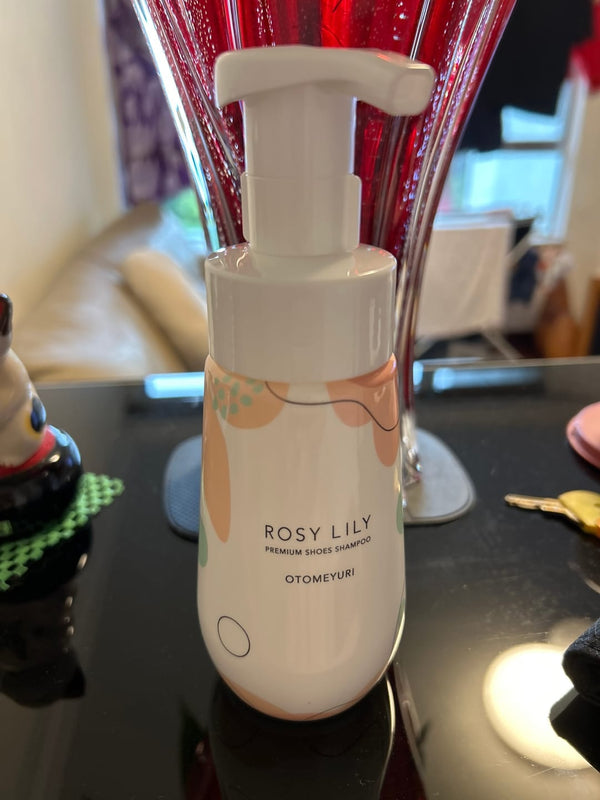 Customer photo of Premium Shoe Shampoo 200ml (~6.76 fl oz)